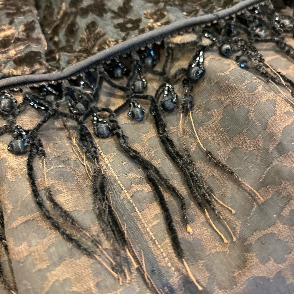1900s Antique Velvet Dress - Picture 6 of 16